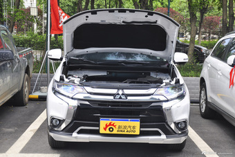 2016款欧蓝德2.4L自动四驱尊贵版7座