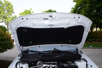 2018款凯翼X3 1.6L手动智尊版