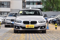 2018款宝马1系118i自动设计套装型