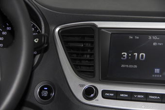 2016款悦纳1.6L自动精英版TOP