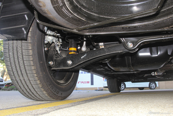 2018款欧蓝德2.0L自动两驱荣耀版5座