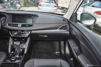 2016款宝沃BX7 2.0T自动四驱豪华版28T