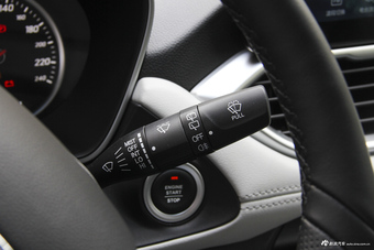 2018款宝骏530 1.5T DCT旗舰型