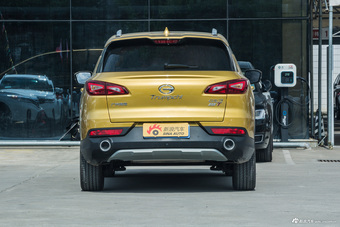 2017款传祺GS3 200T 1.3T自动尊贵版