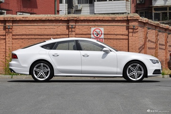 2017款奥迪A7 2.0T自动40TFSI quattro技术型