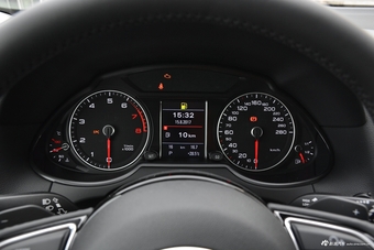 2017款奥迪Q5 Plus 2.0T自动40TFSI舒适型