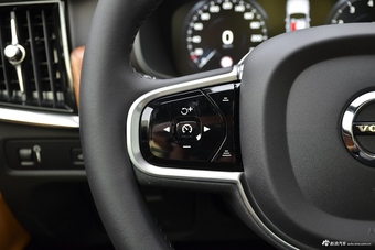 2018款沃尔沃S90 2.0T自动T5智尊版