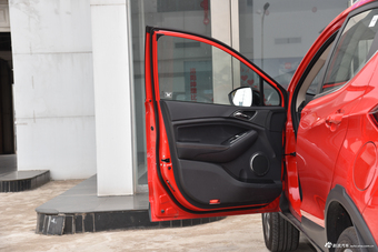 2017款比亚迪元1.5L手动酷炫互联型