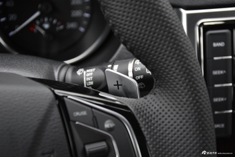 2017款哈弗H6 Coupe 2.0T自动两驱都市型蓝标