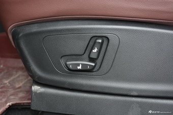 2017款宝骏560 1.5T DCT旗舰型