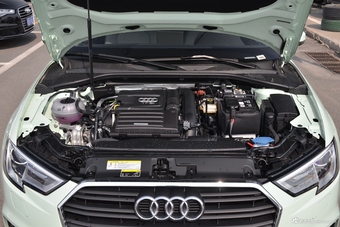 2018款奥迪A3 30周年型1.4T自动Sportback 35TFSI进取型