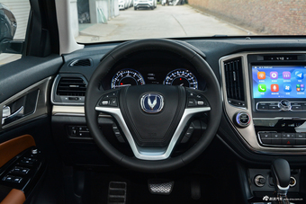 2017款长安CS95 2.0T自动两驱智远版