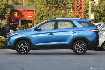 2018款风光S560改款 1.8L CVT尊贵型5座