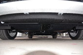 2016款吉利帝豪EV三厢精英型 白色