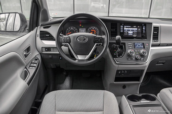 2017款塞纳 3.5L自动两驱LE加版