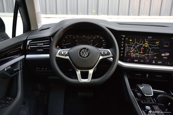 2019款途锐 2.0TSI自动锐翼版