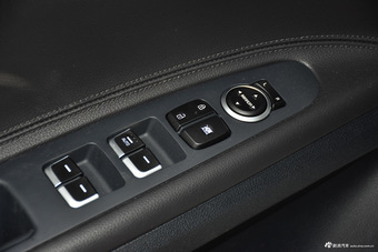 2015款起亚K4 1.8L自动GLS Special