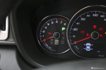 2016款骏派D60 1.8L自动尊贵型