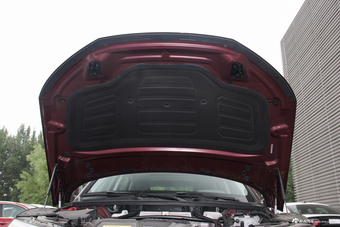 2018款奥迪Q5L 2.0T自动40 TFSI荣享时尚型