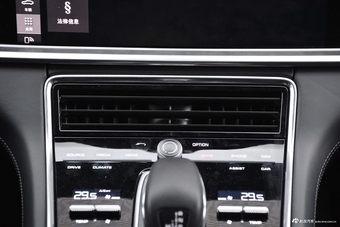 2017款保时捷Panamera 4S 2.9T自动