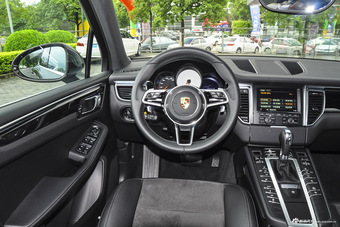 2016款保时捷Macan S 3.0T自动