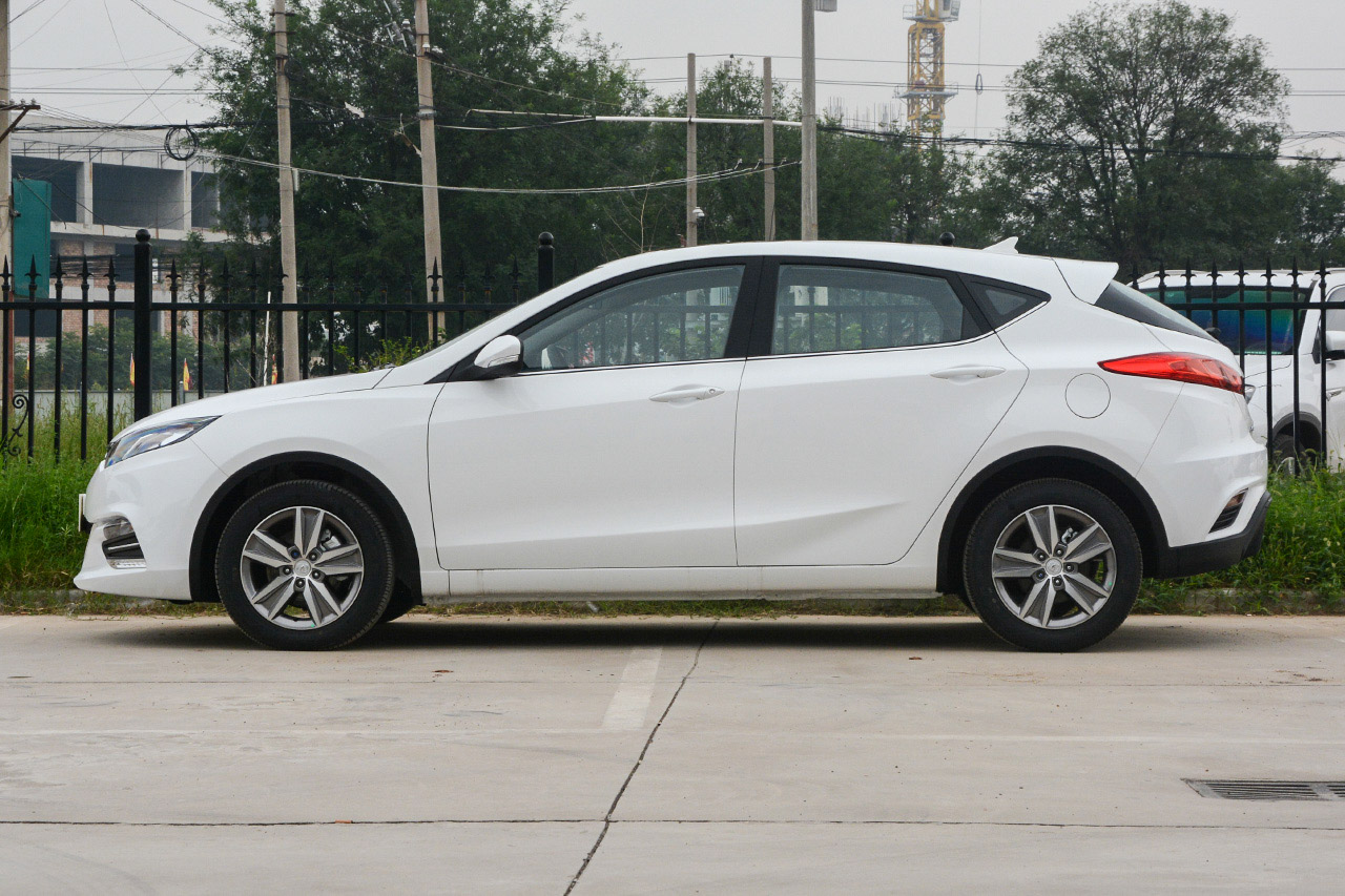 2016款逸动XT 1.6L手动俊酷型