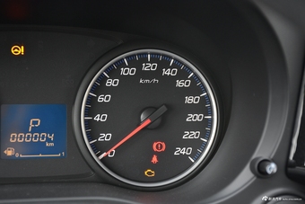 2018款欧蓝德2.0L自动两驱风尚版5座