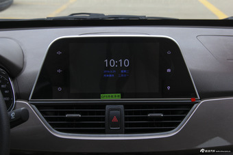 2017款宝骏310W 1.5L手动豪华型