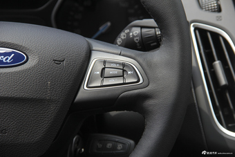 2018款福克斯两厢1.6L自动风尚型智行版