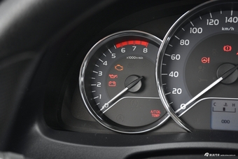 2018款广汽丰田雷凌185T CVT豪华版