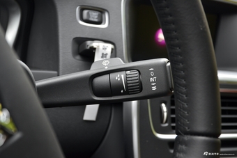 2019款沃尔沃S60L 1.5T自动T3智进版