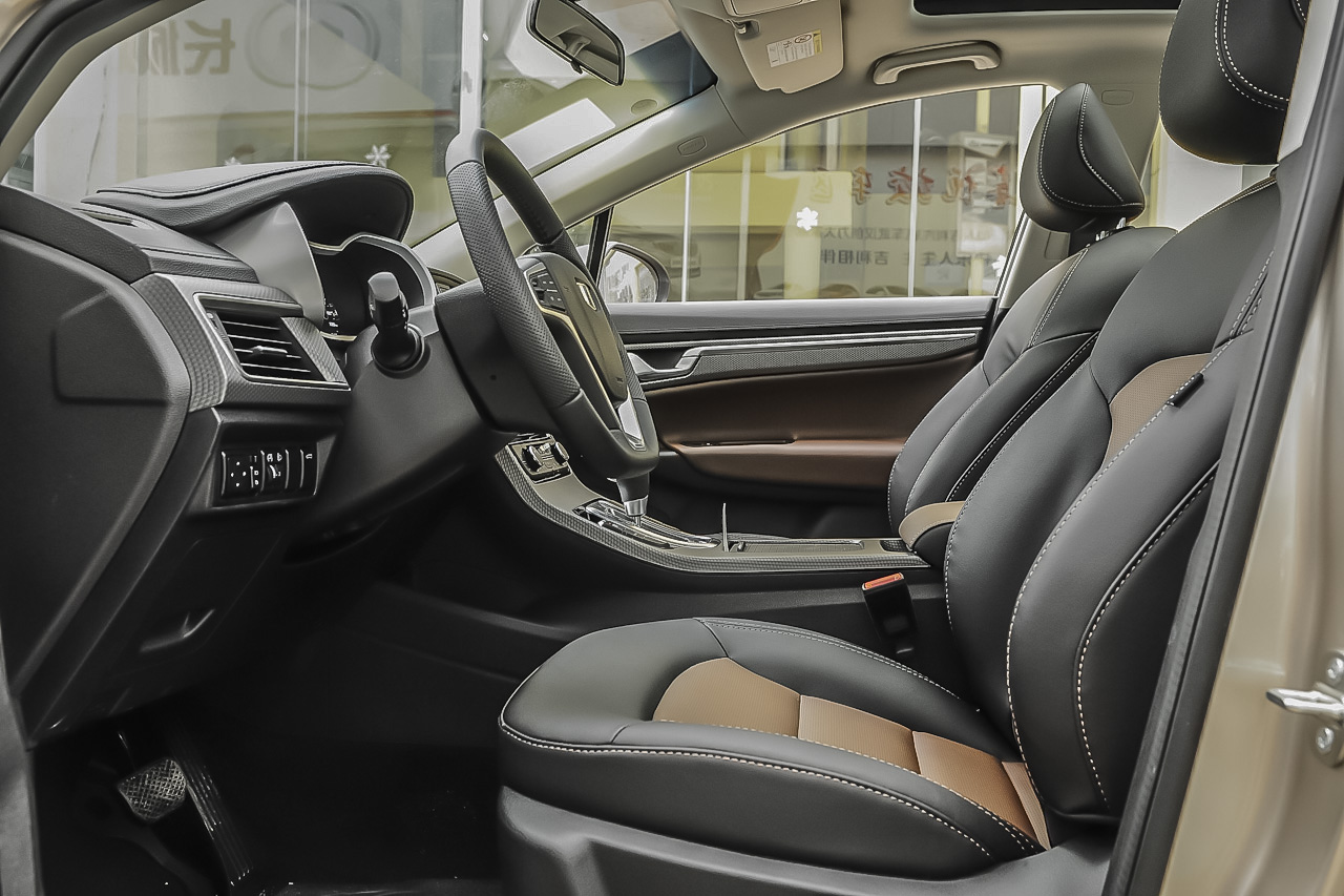 2016款帝豪GS 1.3T自动臻尚型优雅版