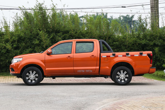 2016款黄海N1 2.8T手动柴油两驱运动版JE493ZLQ4CB