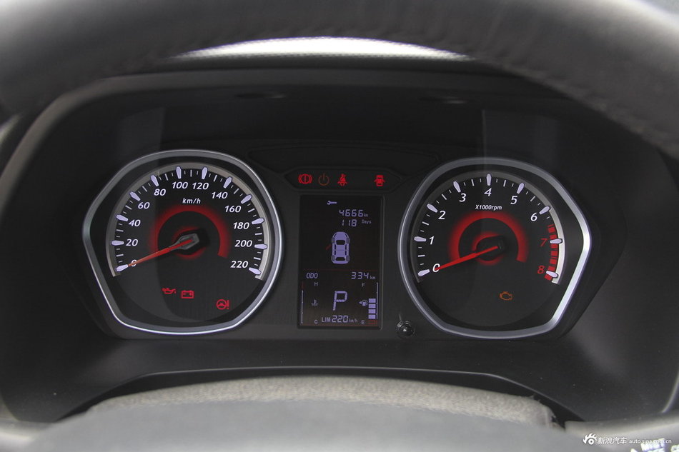 2018款东南DX3 SRG 1.5T自动旗舰型