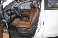 2016款长安CX70 1.6L手动运动型