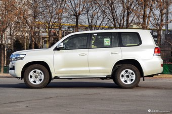 2016款兰德酷路泽4.0L自动V6中东低配版