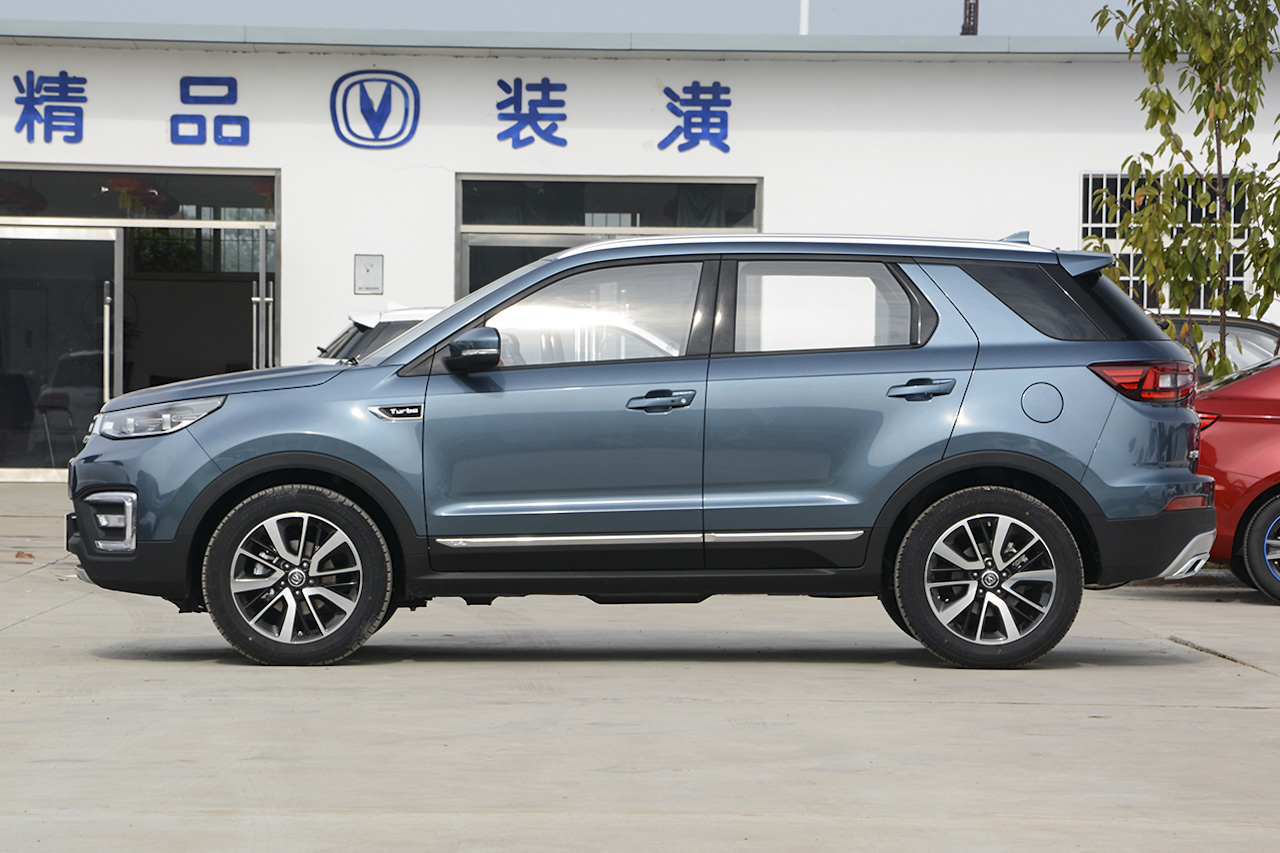 2017款长安CS55 1.5T自动炫动型