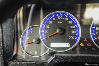 2016款战旗2.0L手动CK豪华型 国IV