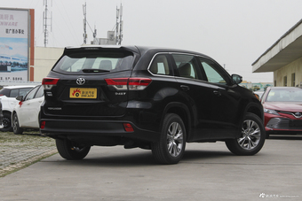 2018款汉兰达2.0T自动两驱精英版7座