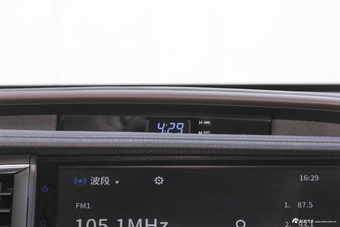 2018款汉兰达2.0T自动四驱尊贵版7座