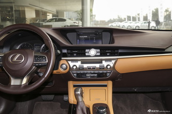 2016款雷克萨斯GS 2.5L自动300h领先版