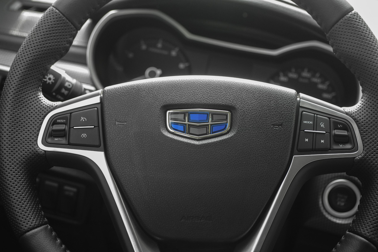 2016款帝豪GS 1.8L手动领尚型优雅版