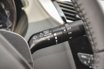 2017款海马S5强动力版1.5T自动尊贵型