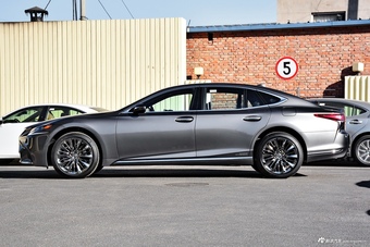 2018款雷克萨斯LS 3.5L自动500h行政版