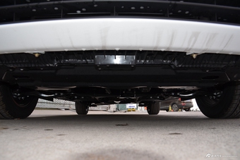 2016款众泰Z300 1.5L手动尊享型