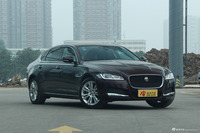 2017款捷豹XFL 2.0T自动240PS尊享版