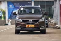 2017款宝骏730 1.5T自动风尚型7座