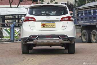 2016款北汽威旺S50 1.5T手动欢动版尊贵型