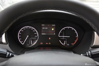 2017款观致3三厢1.6L自动致悦型