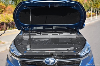 2019款骏派D80 1.2T自动豪华型